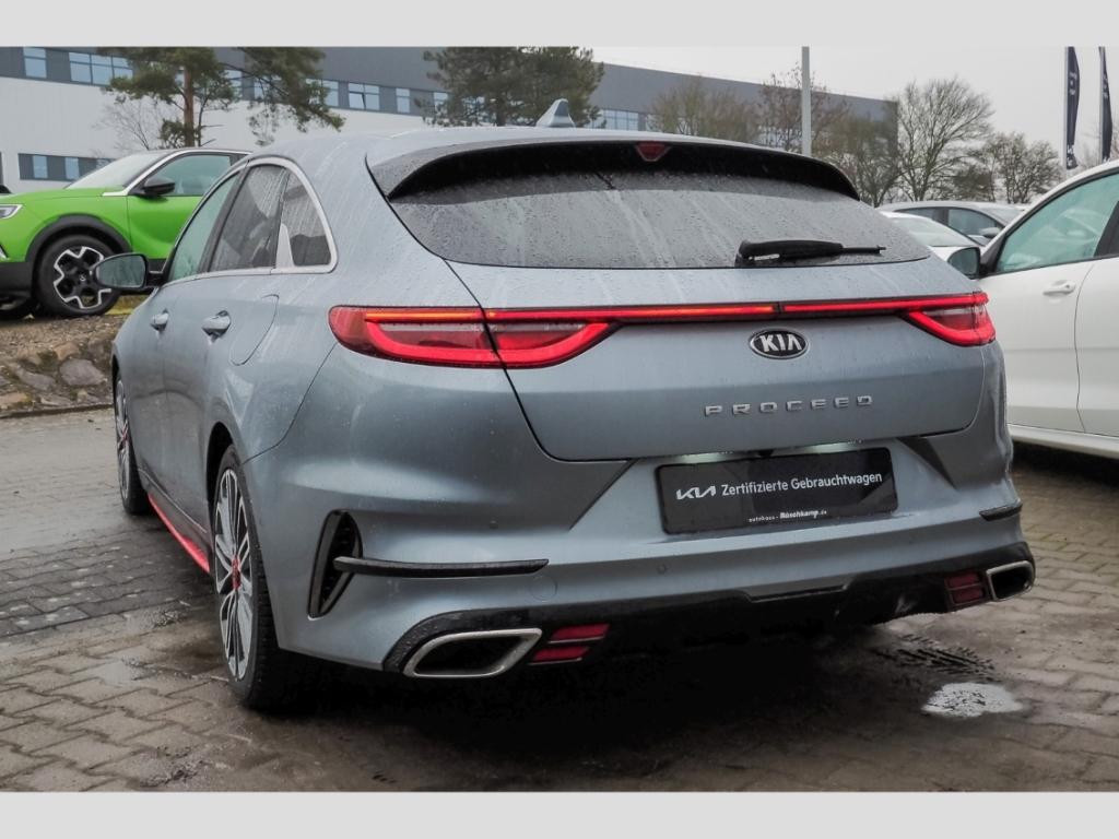 Kia ProCeed