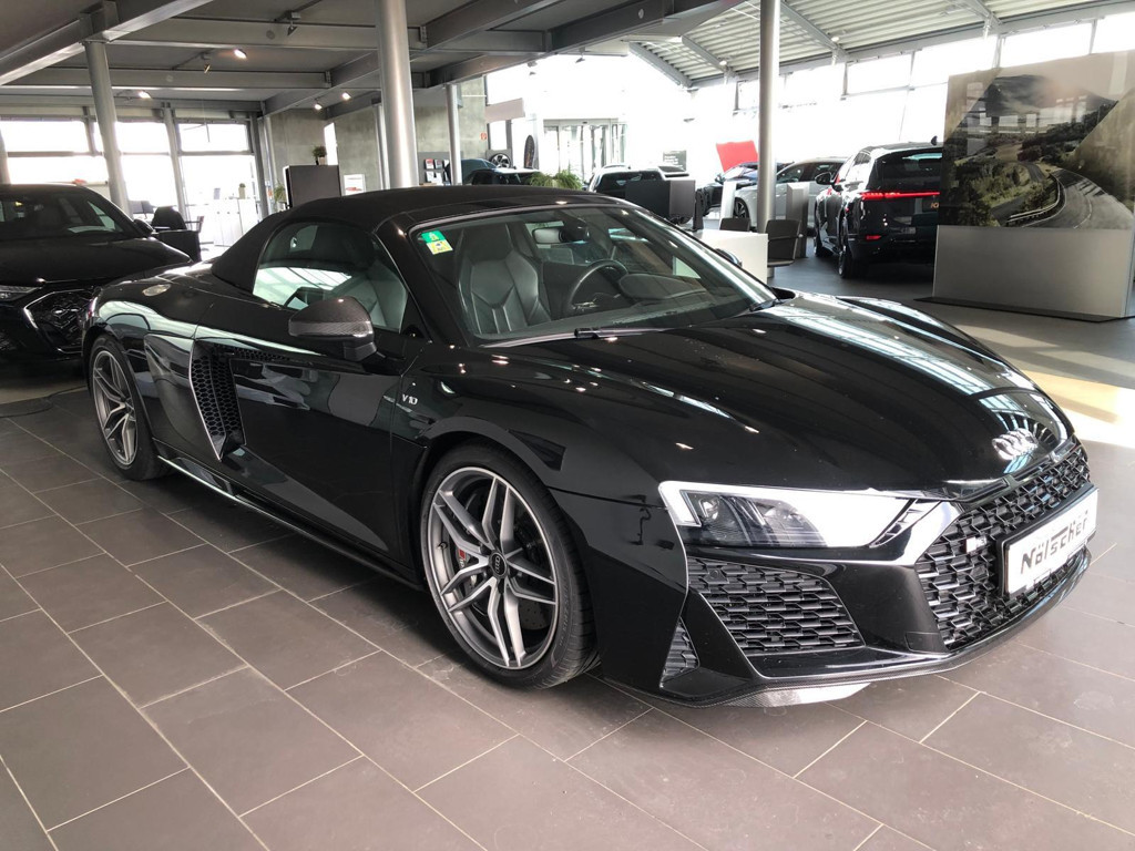 Audi R8