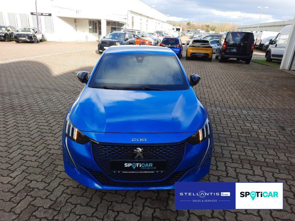Peugeot e-208