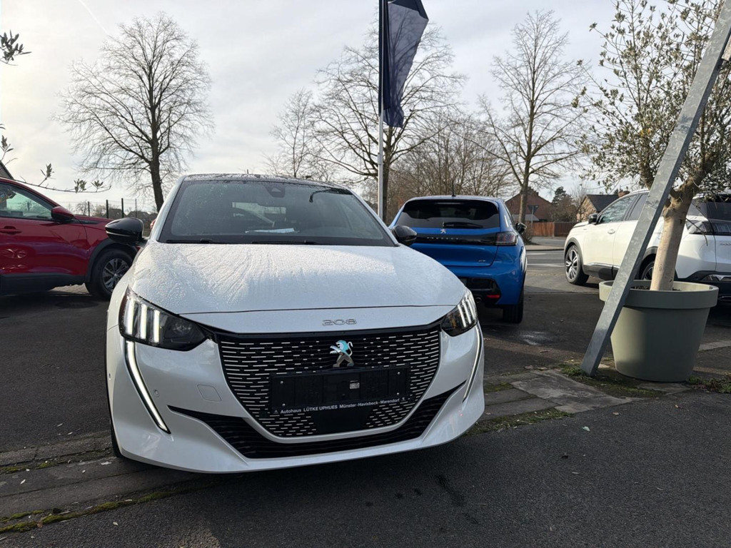 Peugeot e-208