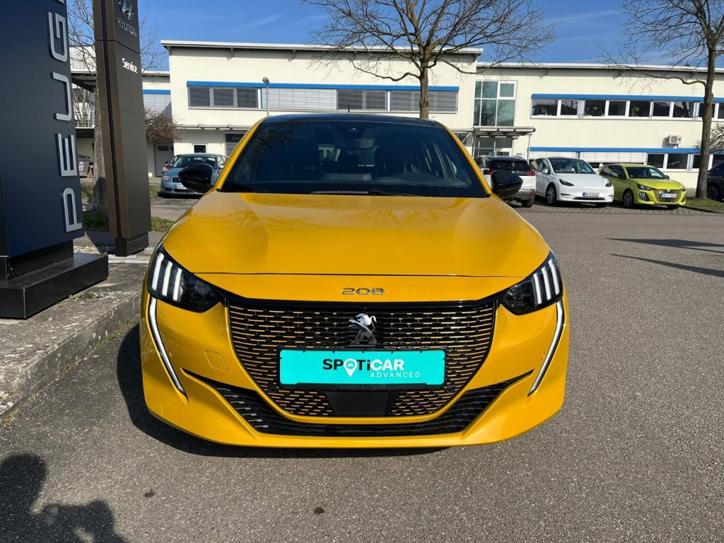 Peugeot e-208