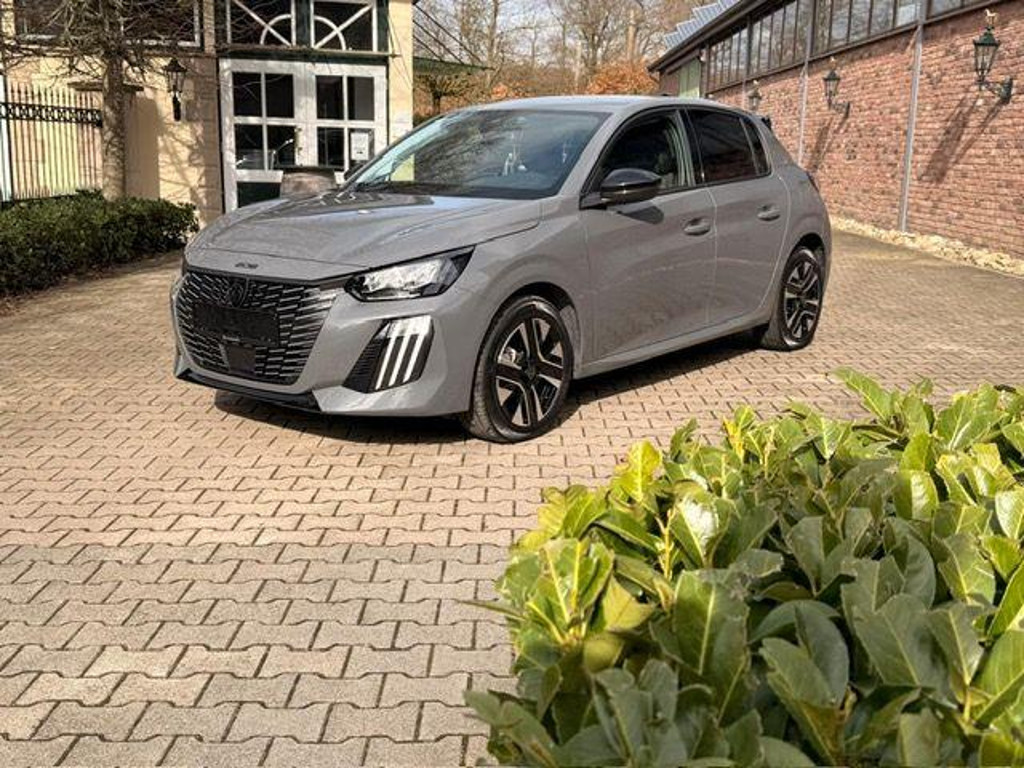 Peugeot 208 2024 Benzine