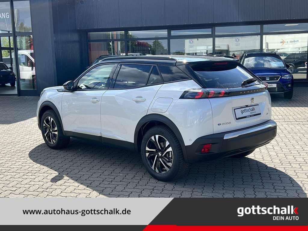 Peugeot e-2008