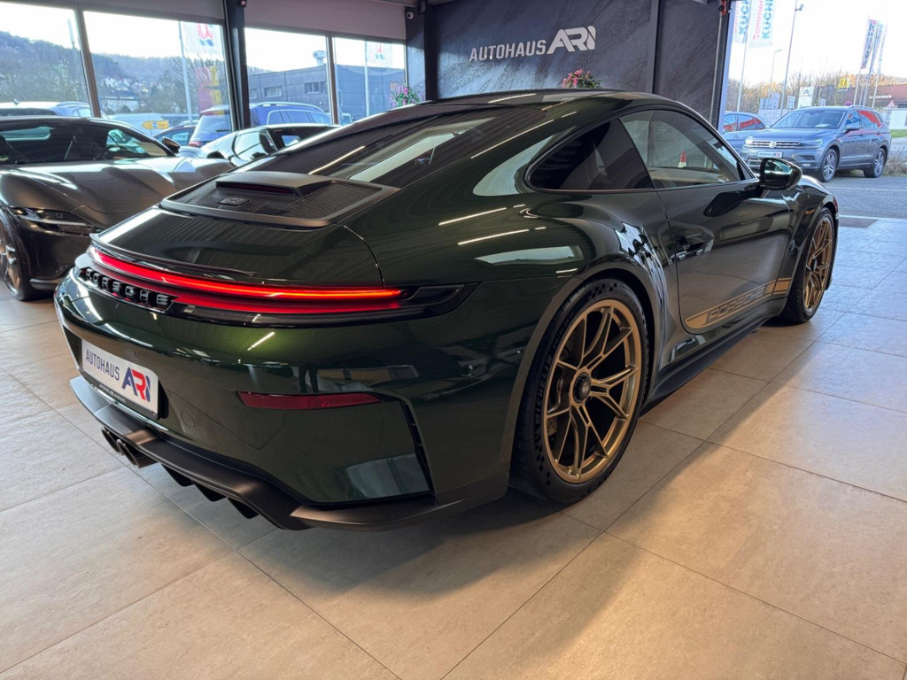 Porsche 992