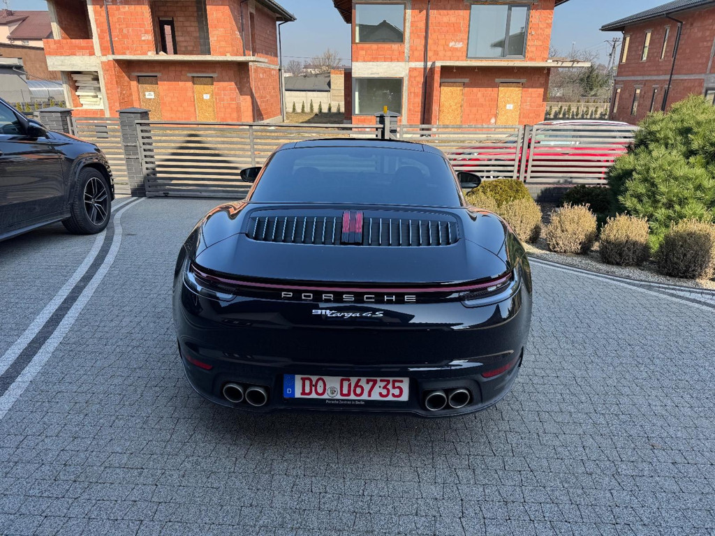 Porsche 992