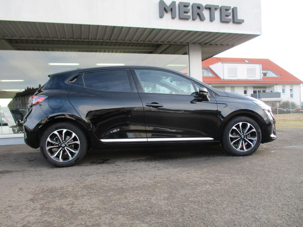 Renault Clio 2024 Benzine