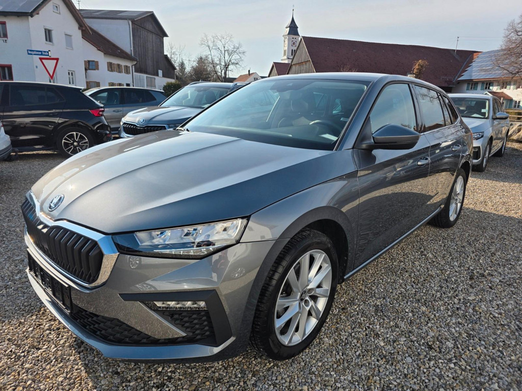 Skoda Scala 2025 Benzine