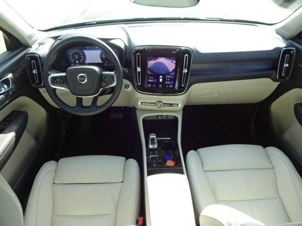 Volvo XC40 2022 Hybride Benzine