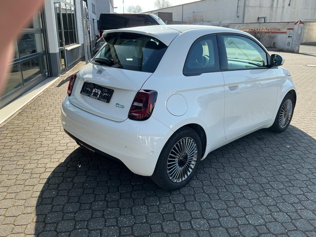 Fiat 500e