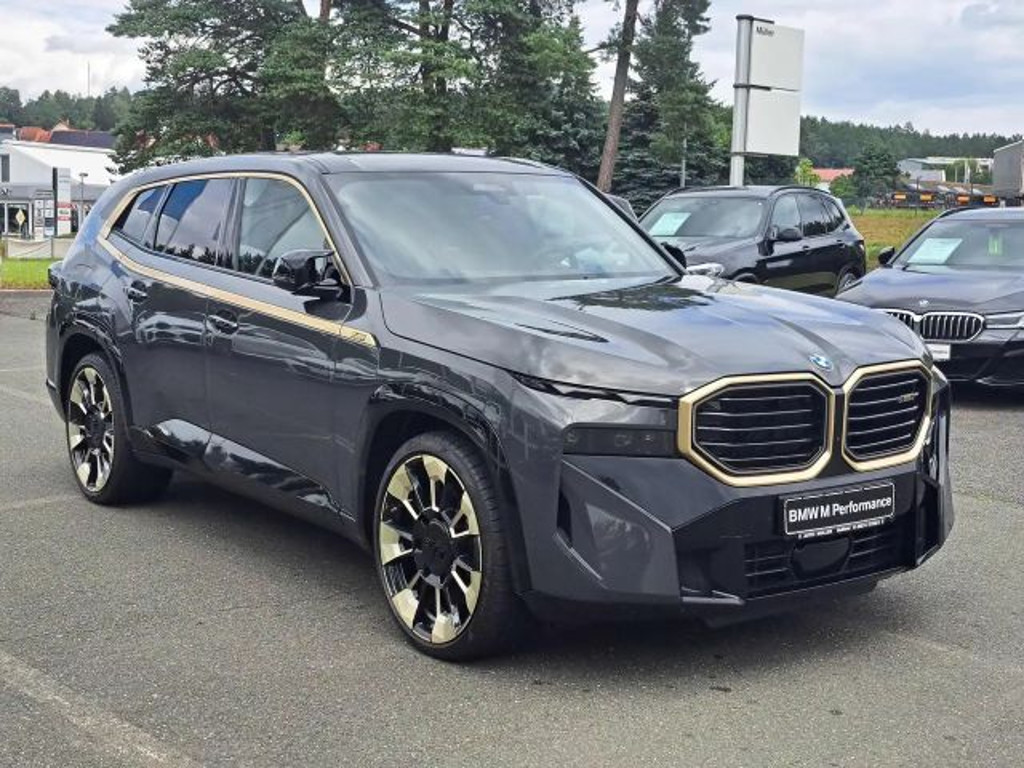 BMW XM