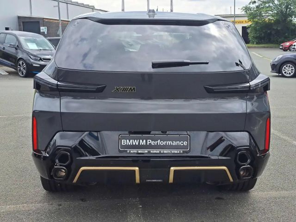 BMW XM