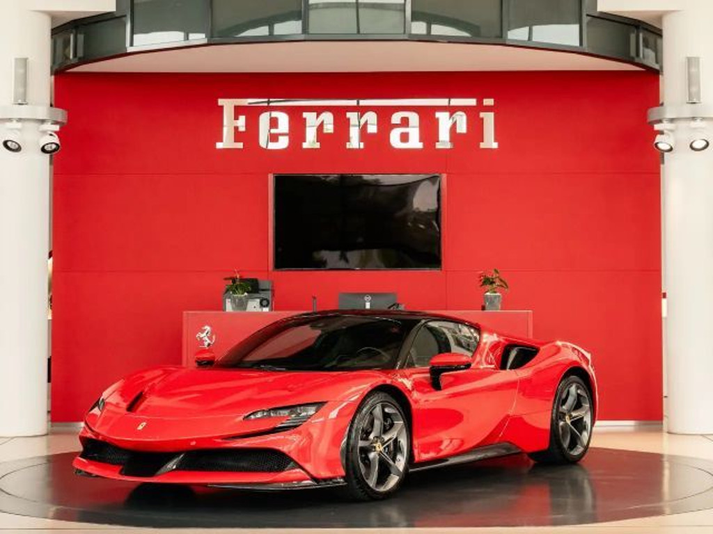 Ferrari SF90