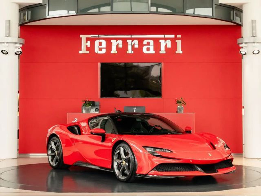 Ferrari SF90