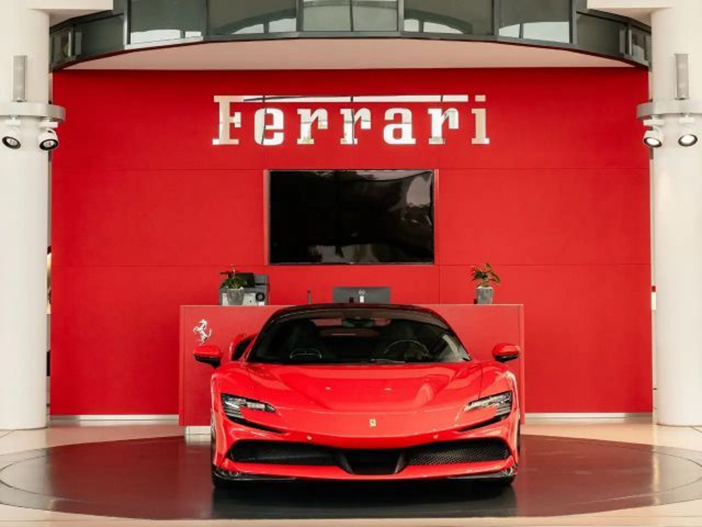 Ferrari SF90
