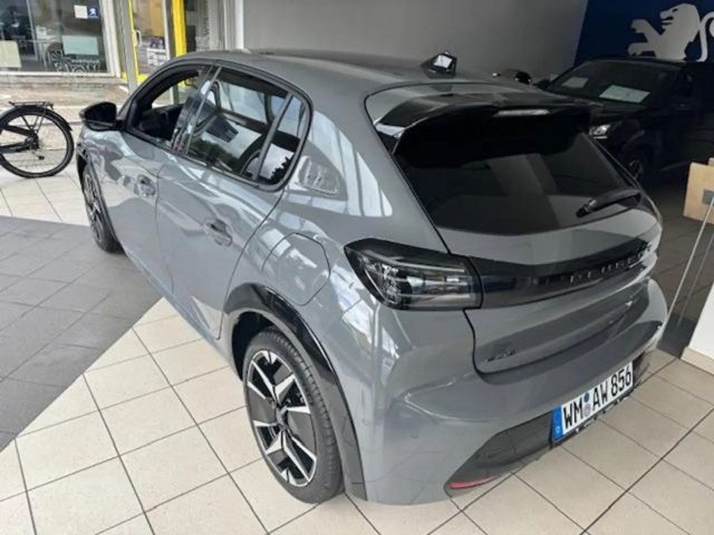 Peugeot e-208