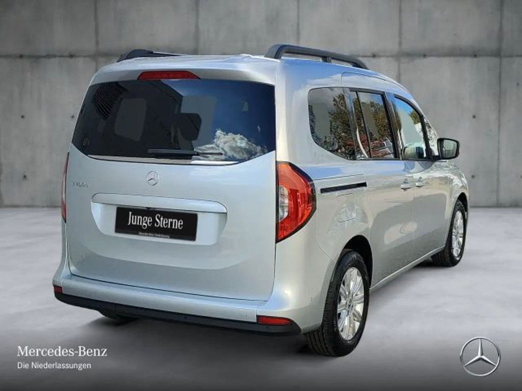 Mercedes-Benz T 180