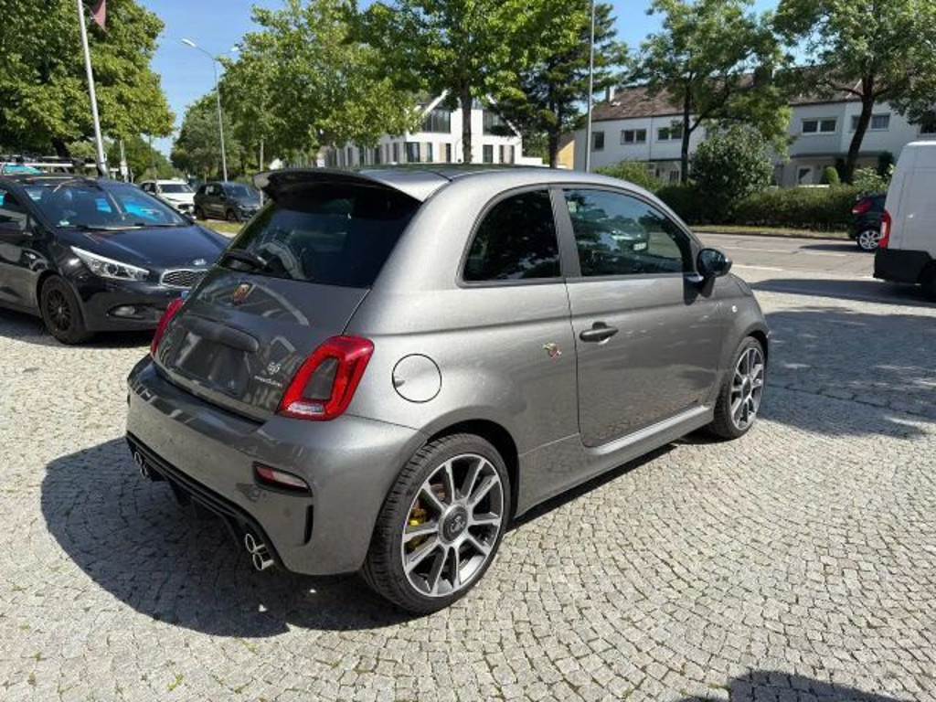 Abarth 695