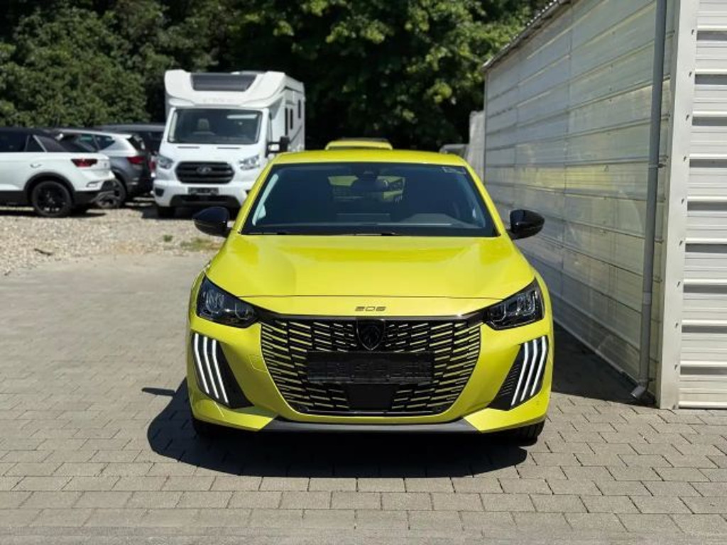 Peugeot e-208