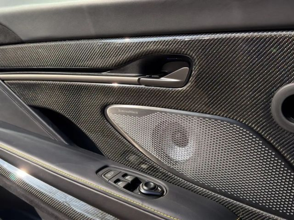 Aston Martin Vanquish