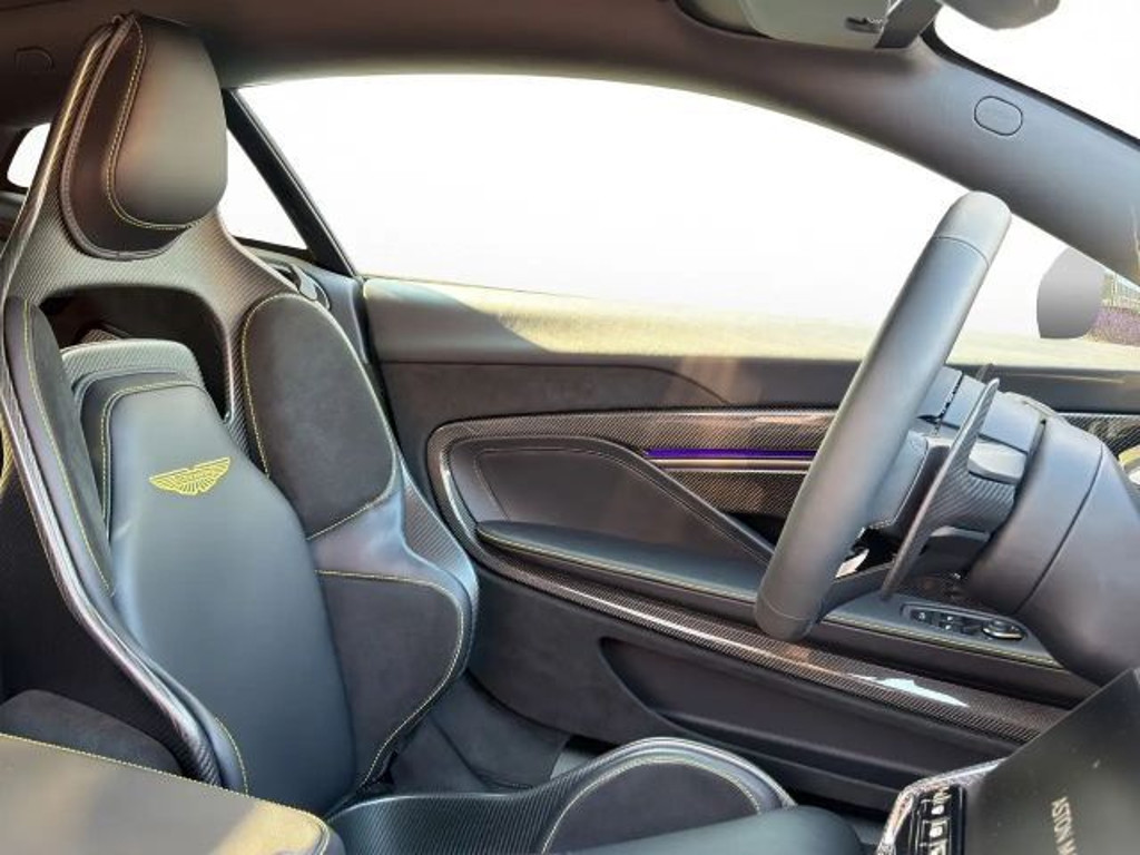 Aston Martin Vanquish