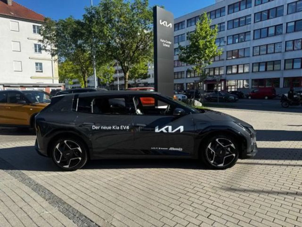 Kia EV4