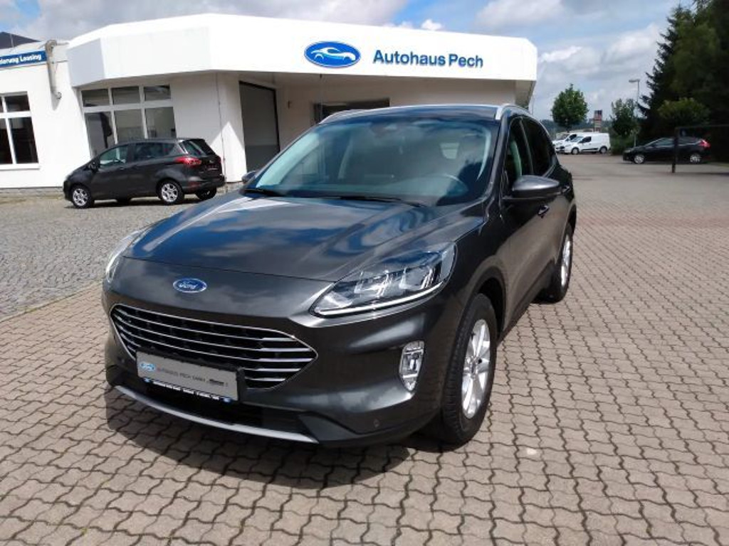 Ford Kuga 2021 Benzine