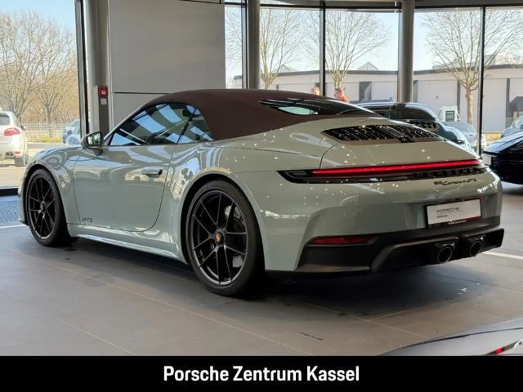 Porsche 992