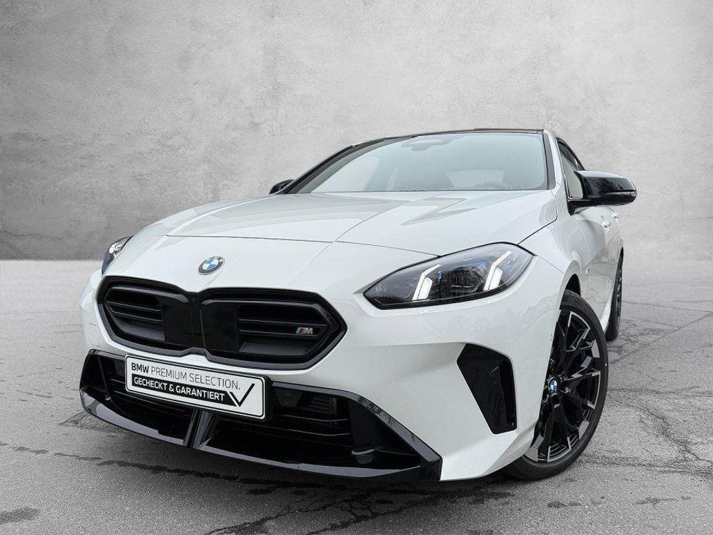 BMW M235