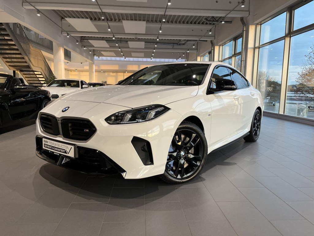 BMW M235 2025 Benzine