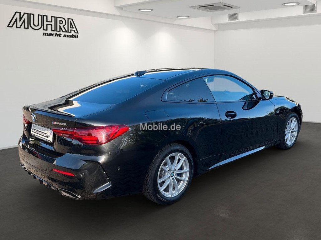BMW M440