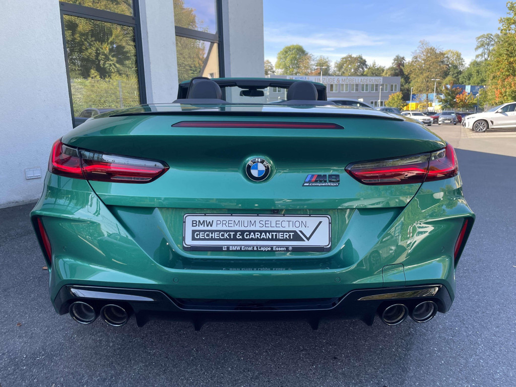BMW M8