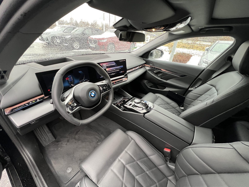 BMW i5