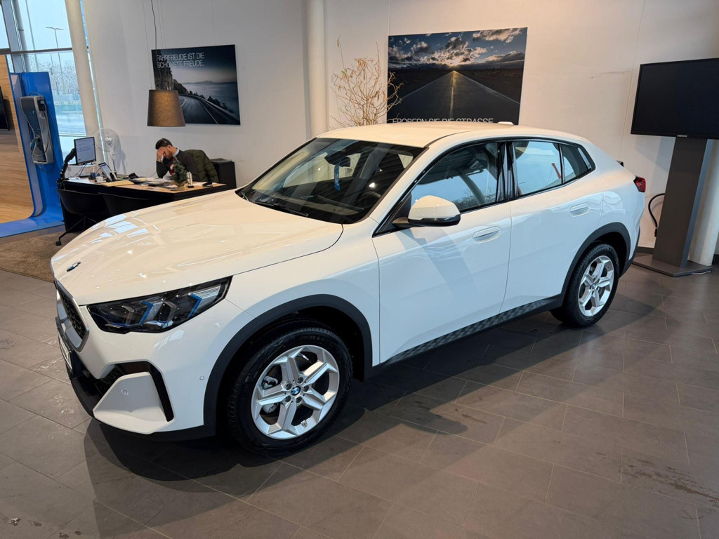 BMW X2