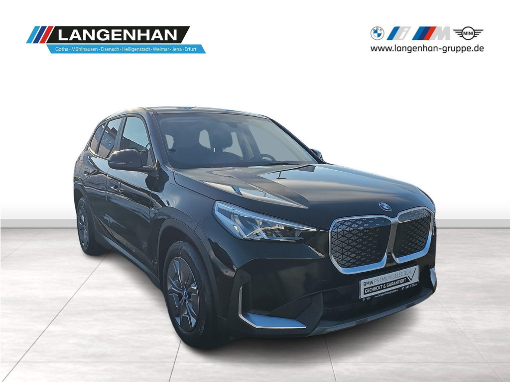 BMW iX1