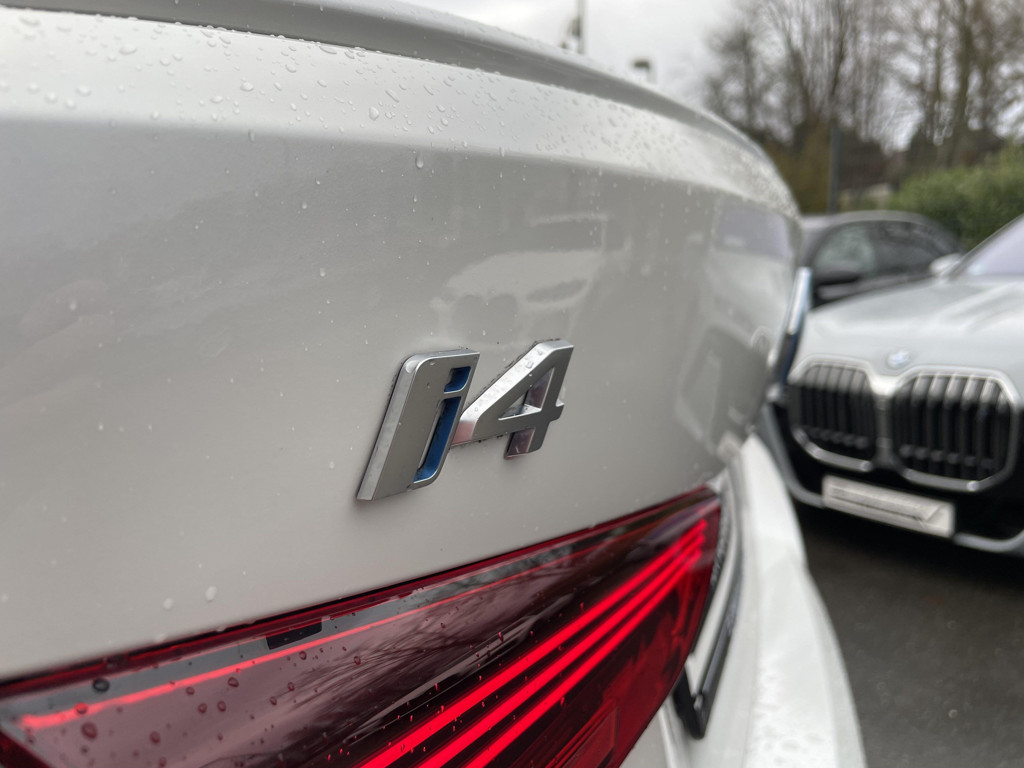 BMW i4
