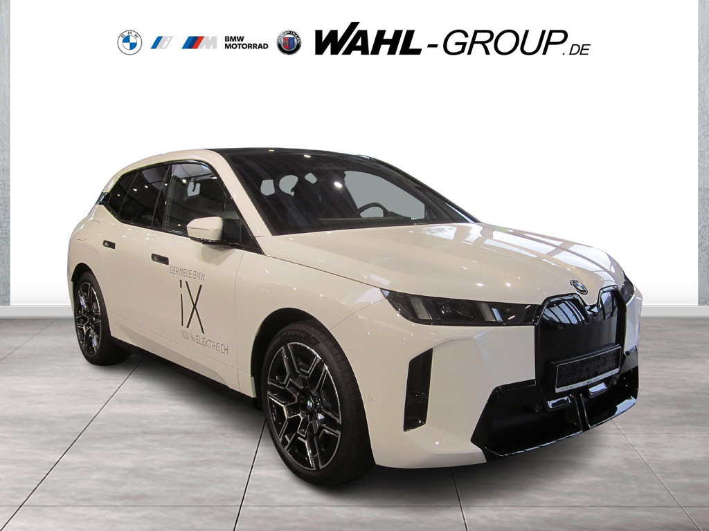 BMW iX