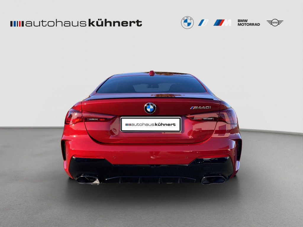 BMW M440