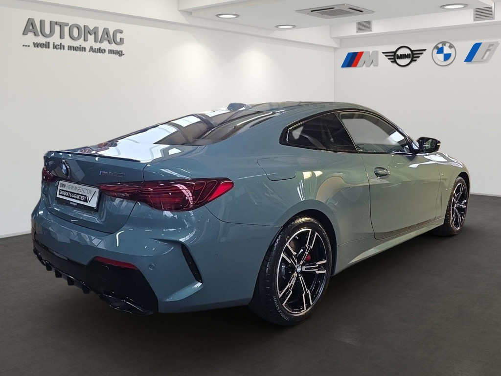 BMW M440