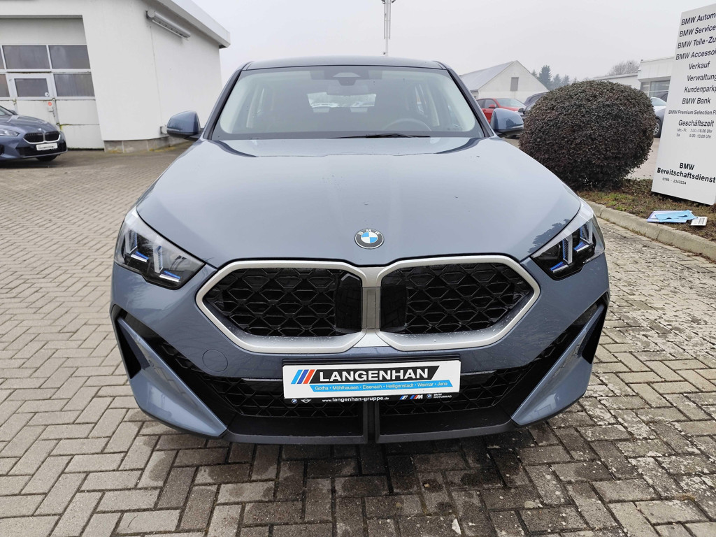 BMW X2