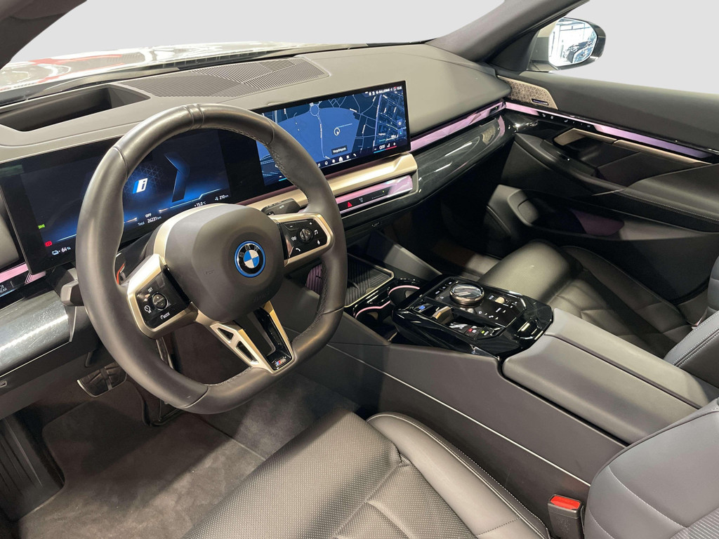 BMW i5