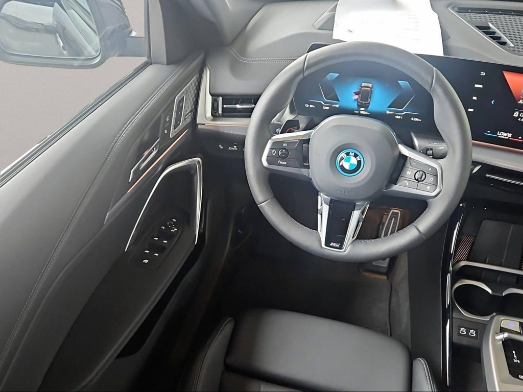 BMW iX2