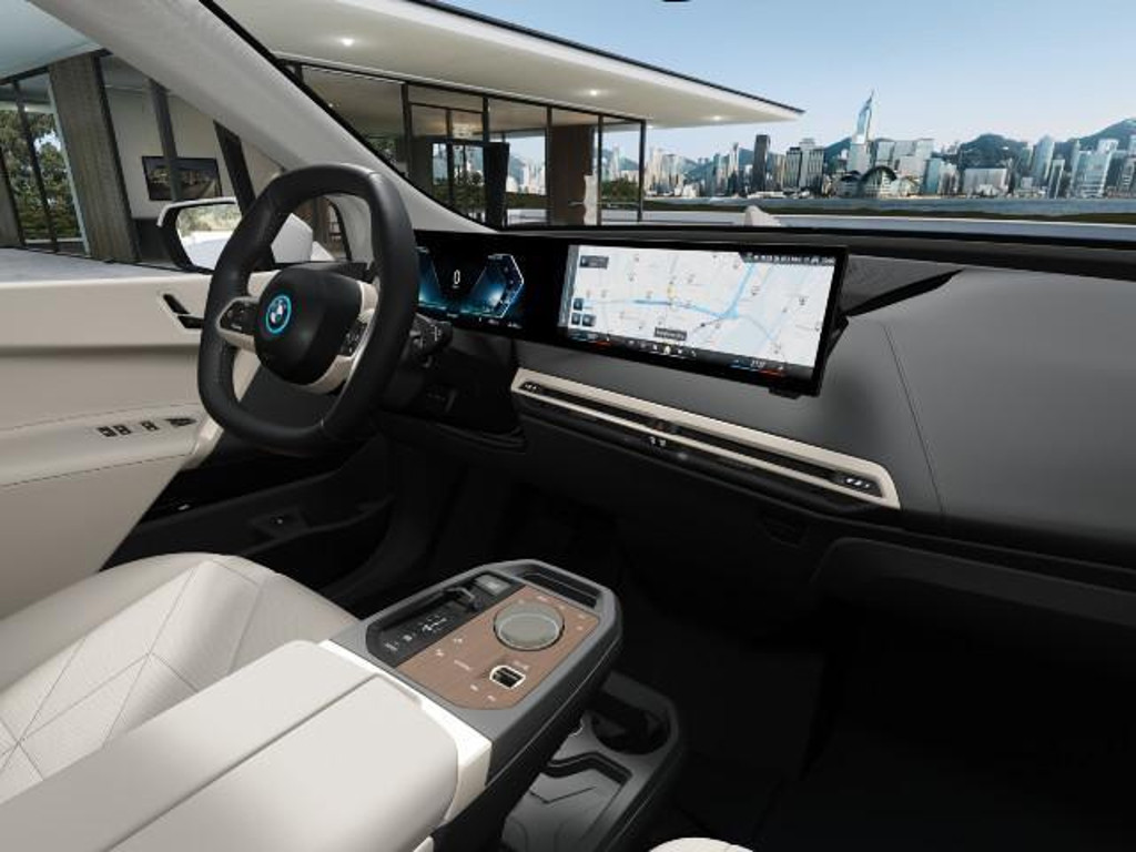 BMW iX