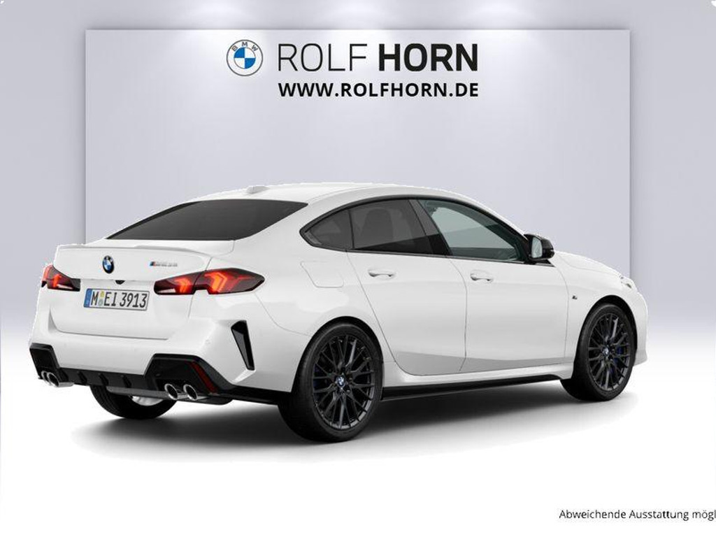 BMW M235