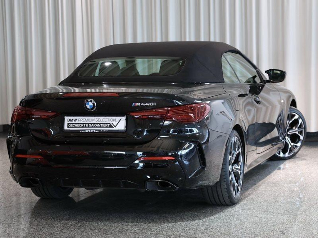 BMW M440