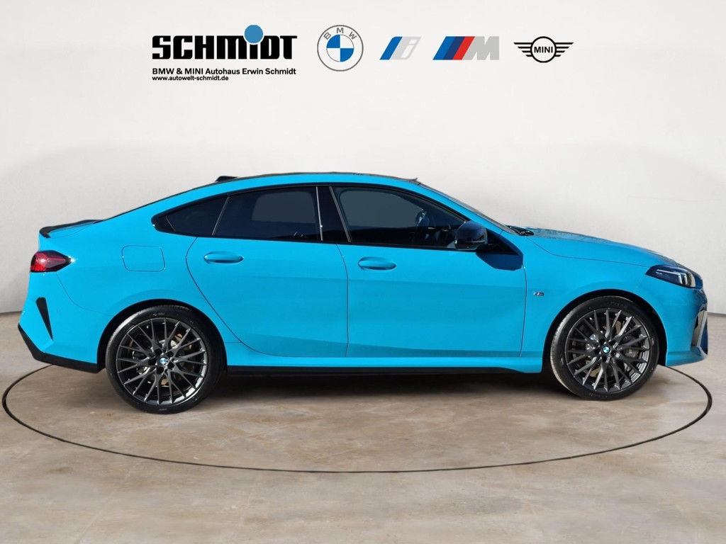 BMW M235