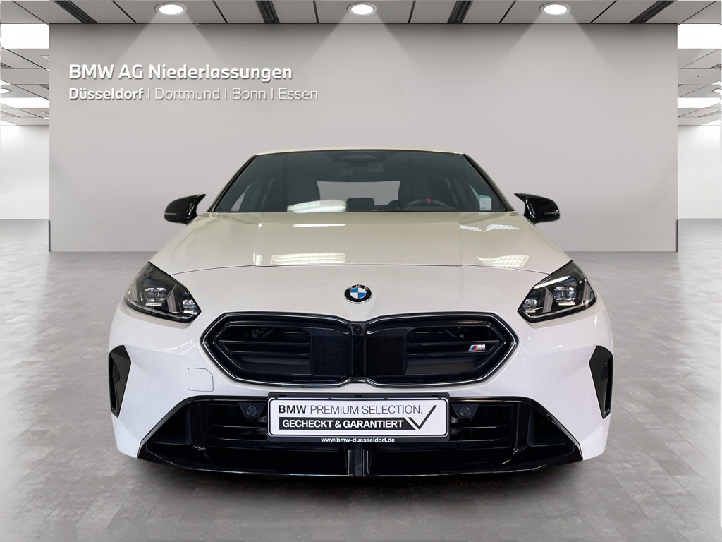 BMW M235