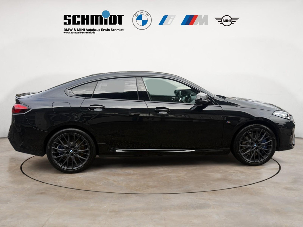 BMW M235