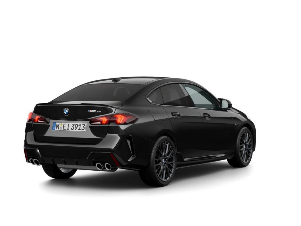 BMW M235