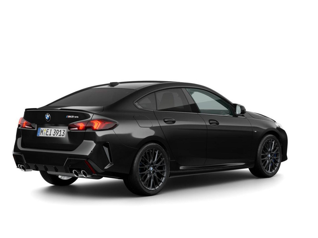 BMW M235
