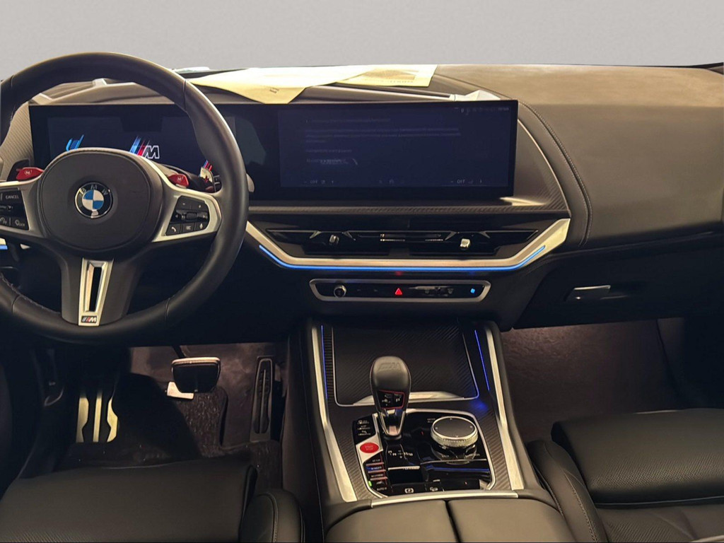 BMW XM